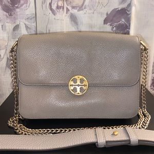 Tory Burch Convertible Chelsea Shoulder Bag in Gray Heron Leather